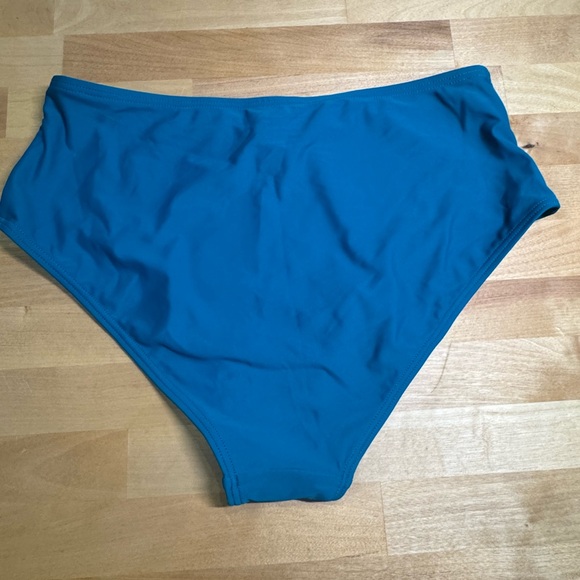 Teal Women's Bikini Set - Picture 5 of 7